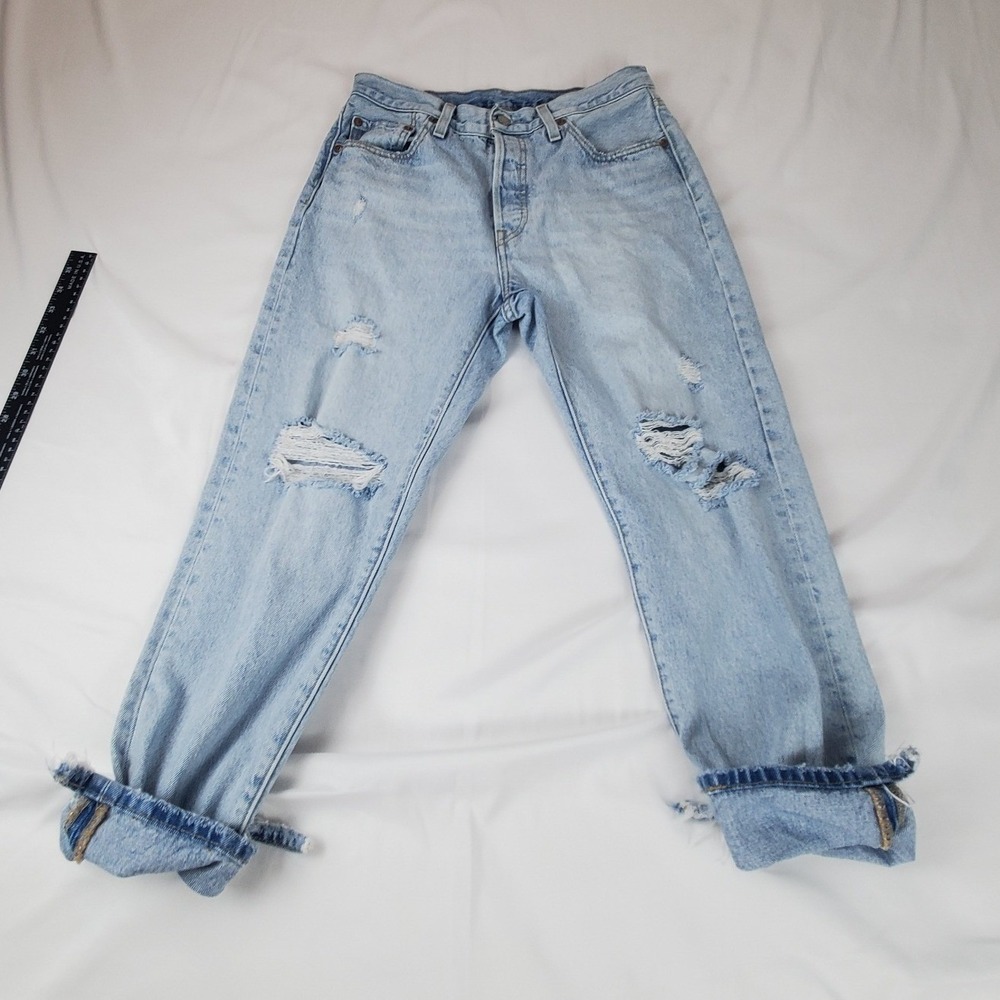 Levis 501 Original Fit Light Wash Distressed Straight Leg Jeans Raw Hem W29 L26
